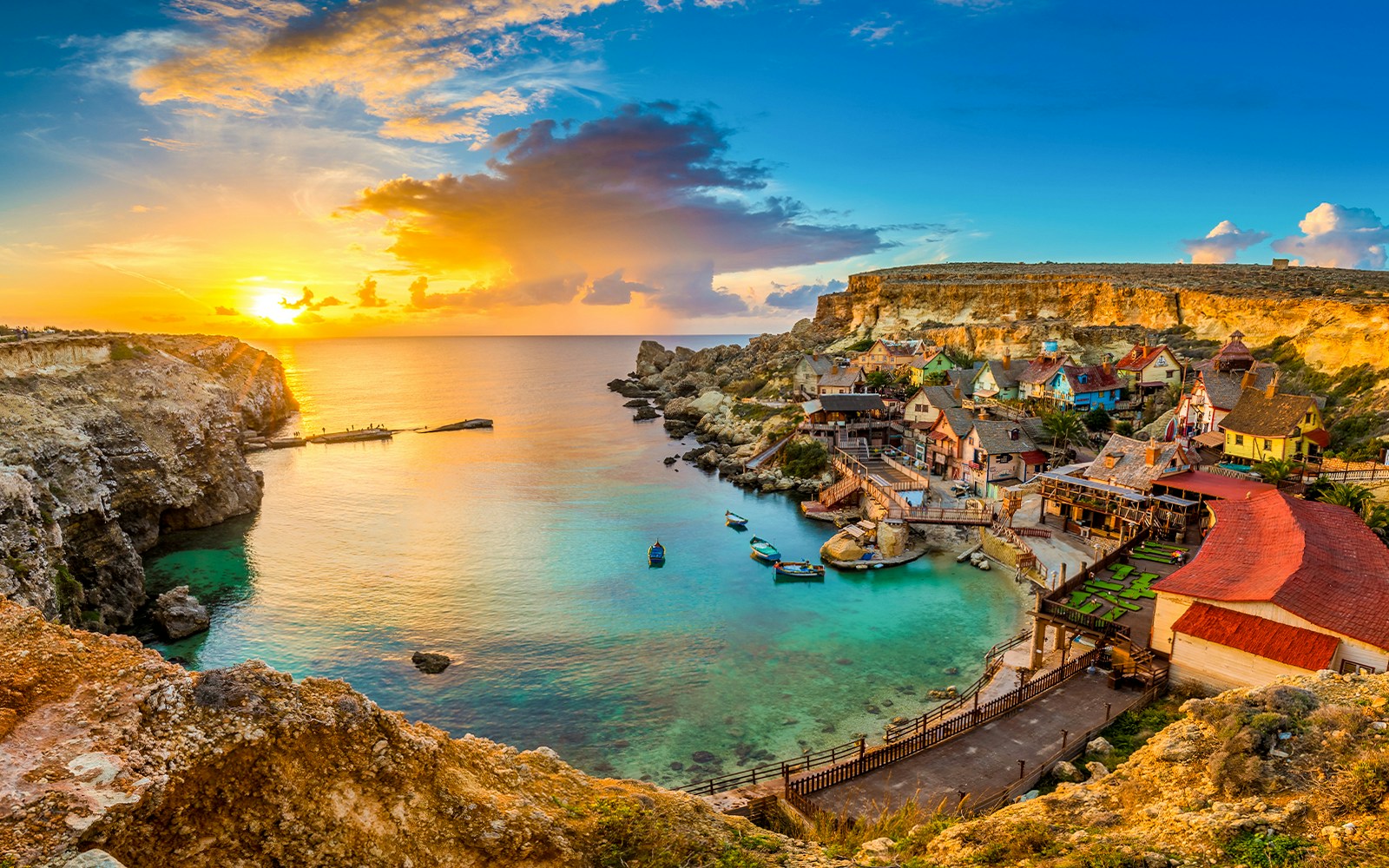 Wide angle view of achor bay