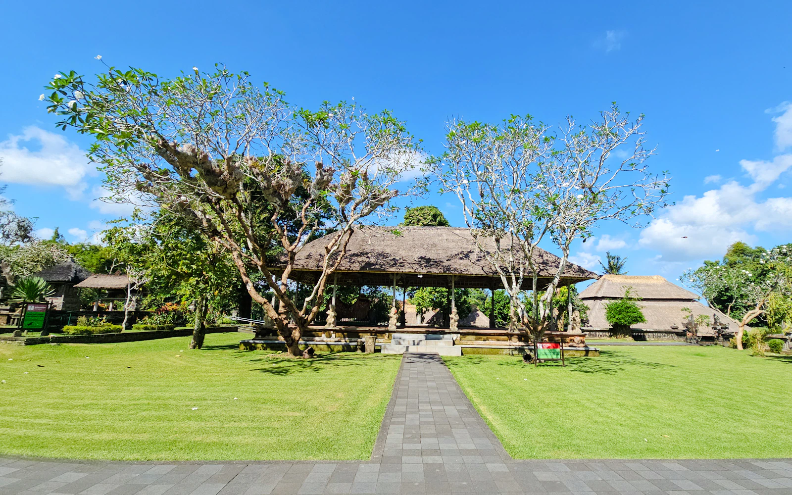 Bali Private Car and Driver Tour with Customizable Itinerary and Hotel Pickup Image 3