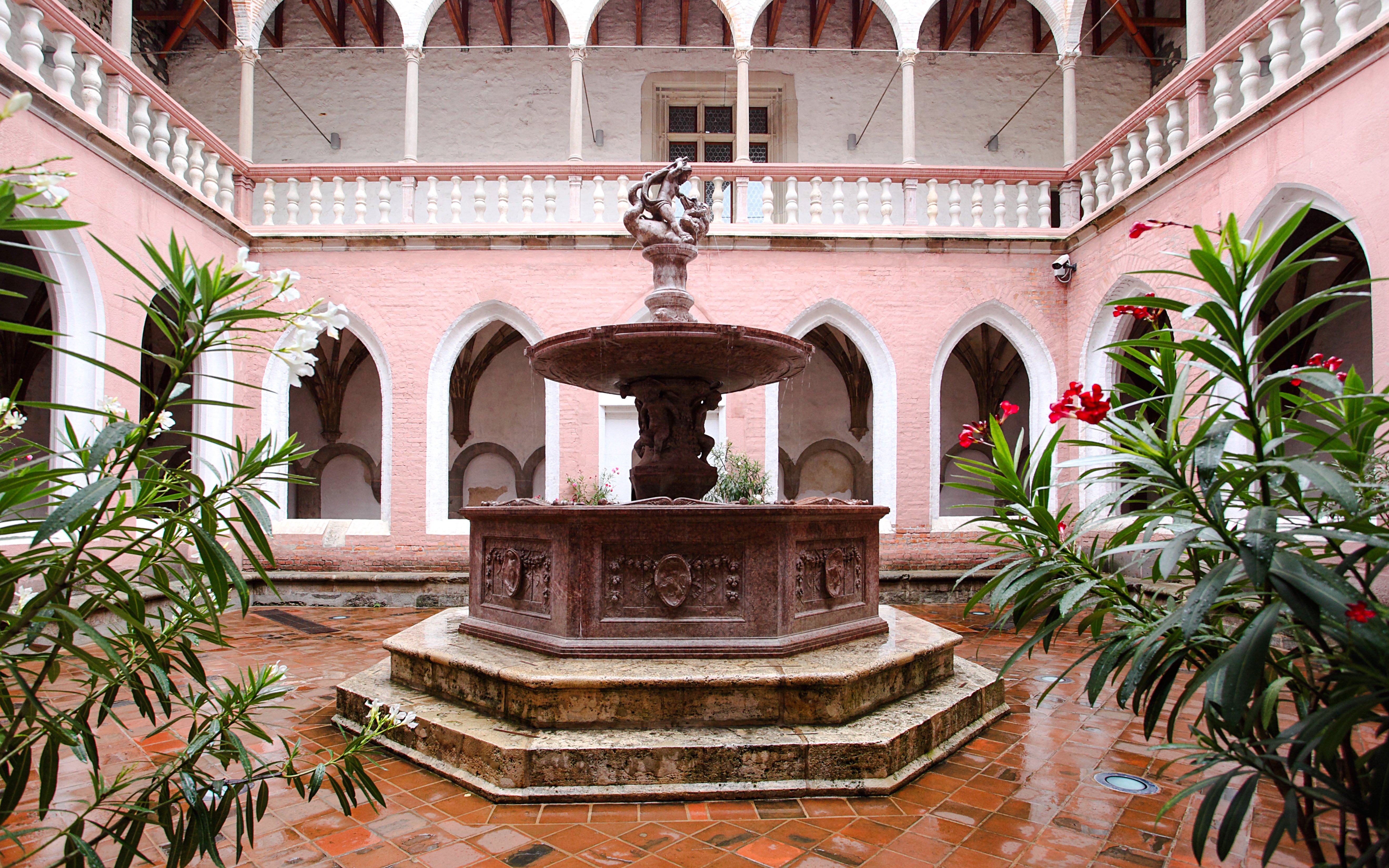 Courtyard with fountain in reconstructed Renaissance palace, Visegrad.