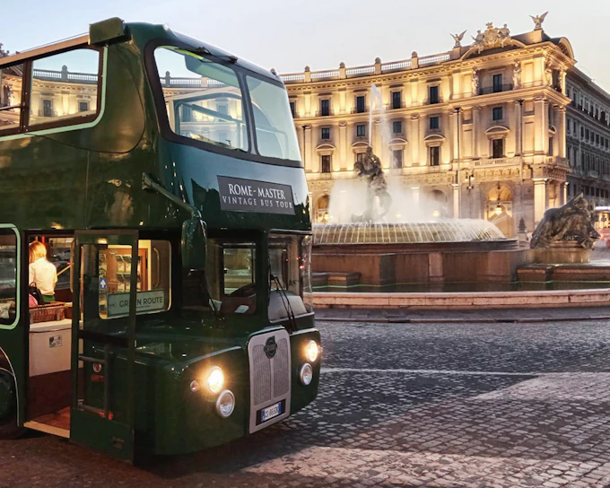 Rome: Open-Bus Night City Tour