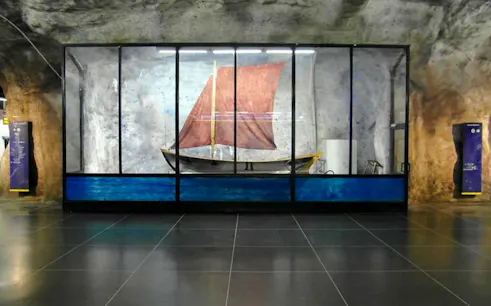 vandretur med fokus på kunst og fotografi i stockholms t-bane-1