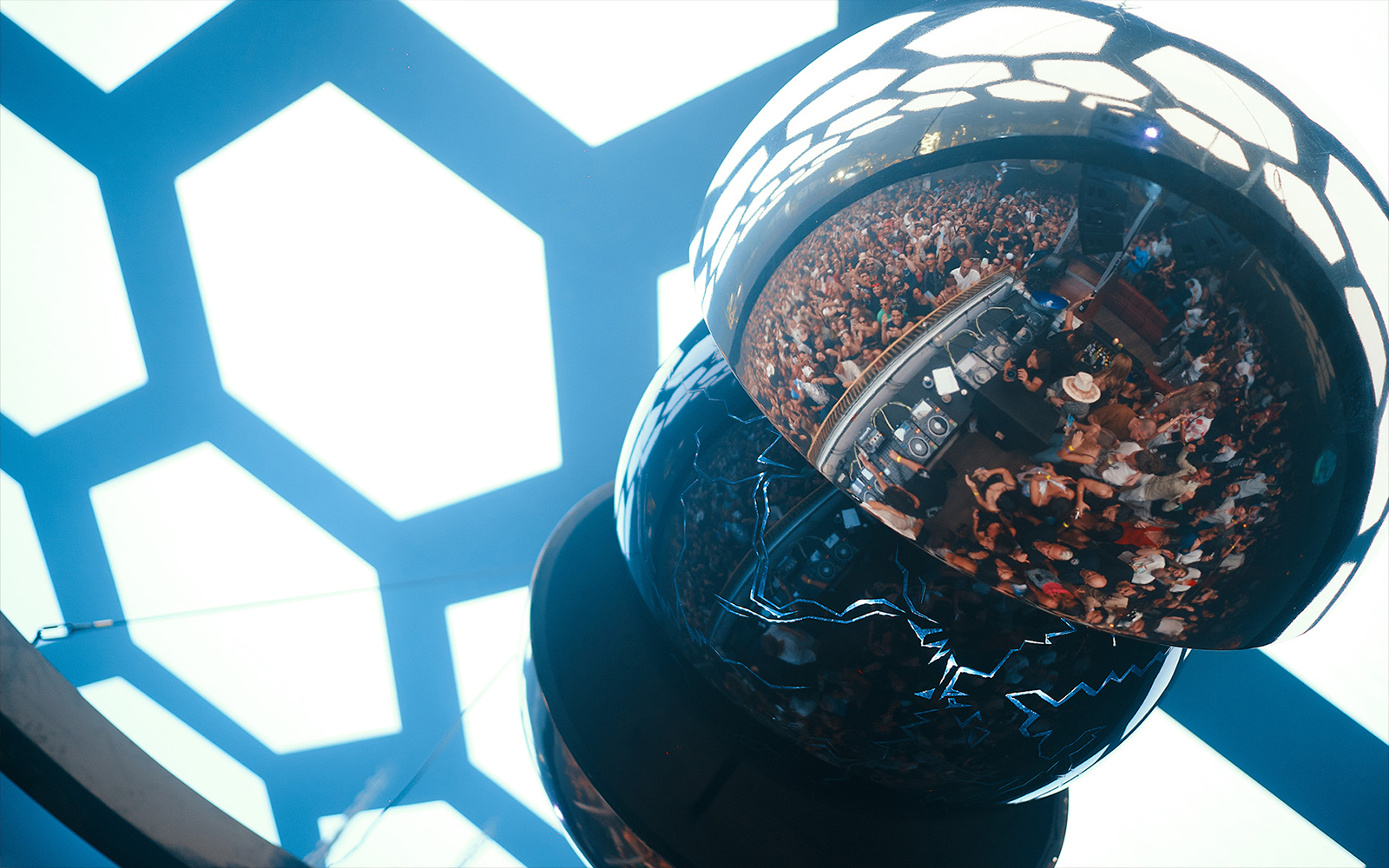 Baddest Behaviour – Closing Party