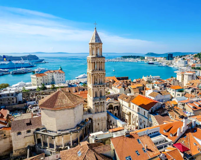 Split Private Walking Tour with Diocletian's Palace Cellars Entry