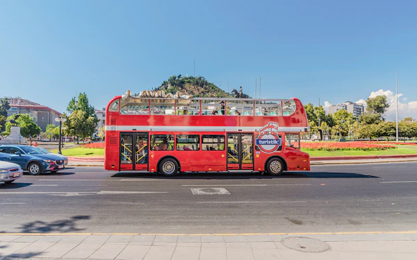 Turistik: Santiago Hop-on Hop-off Bus Tour