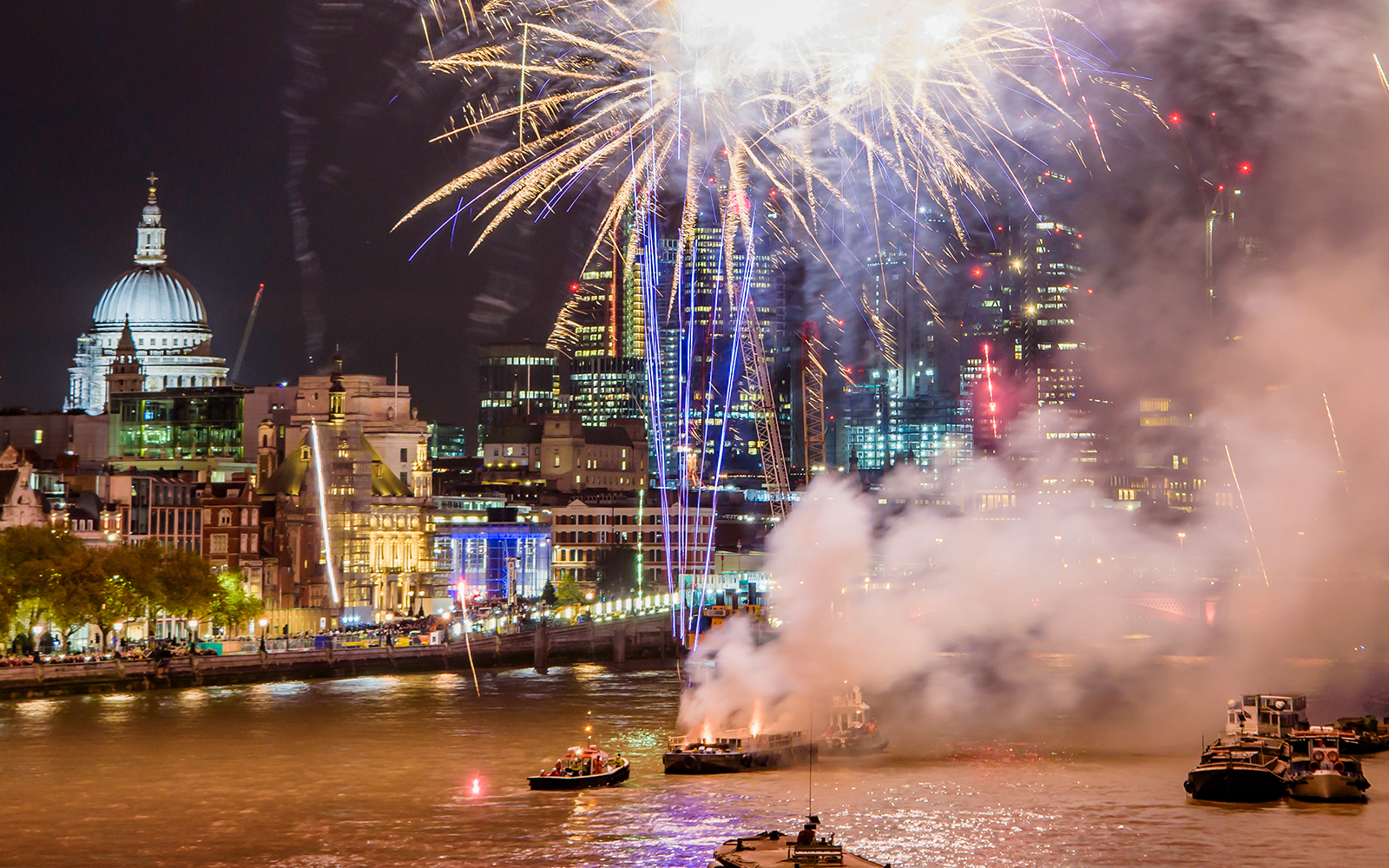 Fireworks over River Thames during Lord Mayor's Show 2017, London, England.