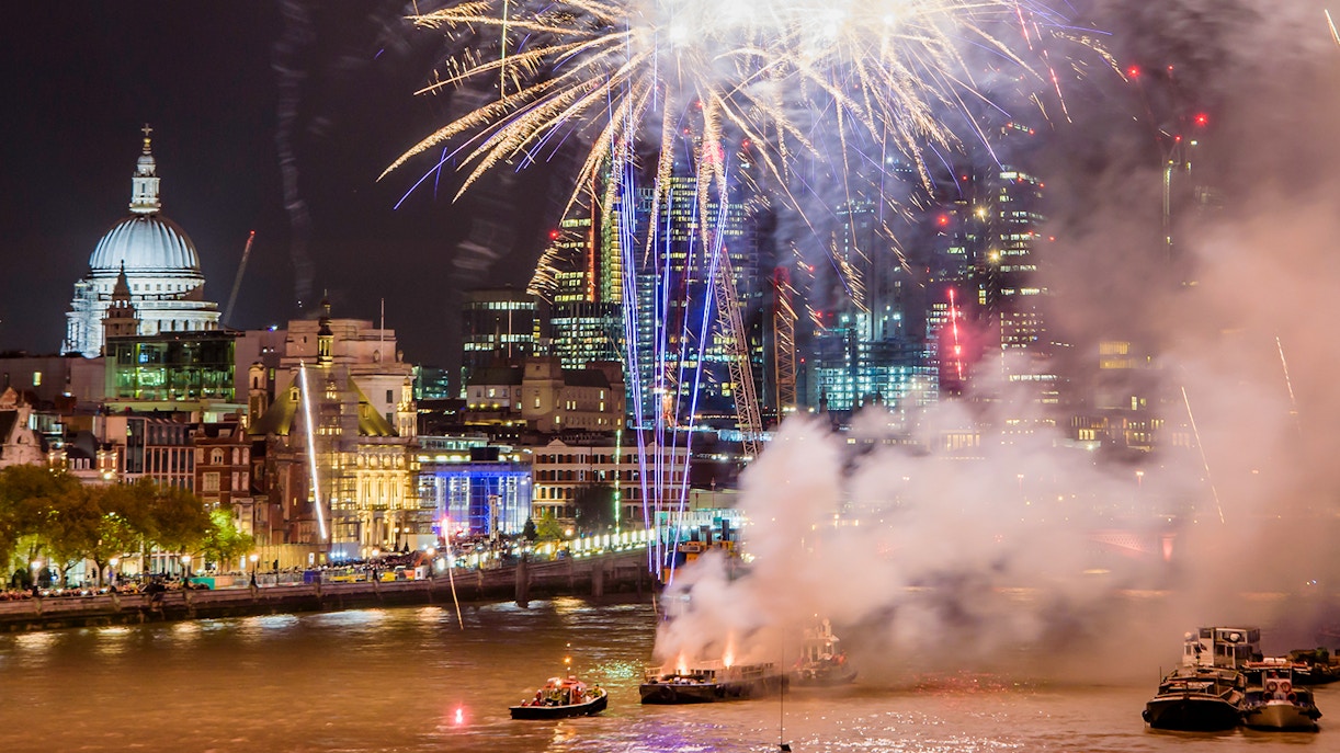 Fireworks over River Thames during Lord Mayor's Show 2017, London, England.