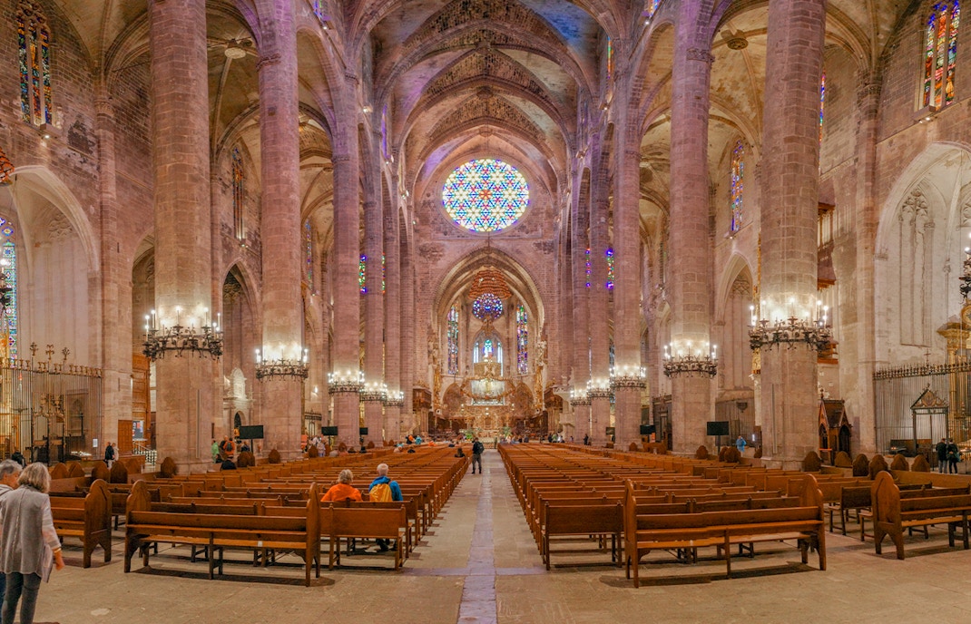 interior of Palma Cathedral