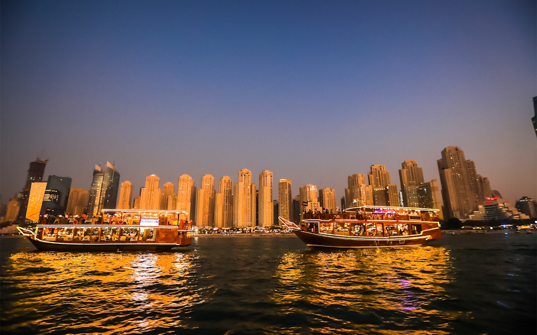 dhow cruise dubai marina