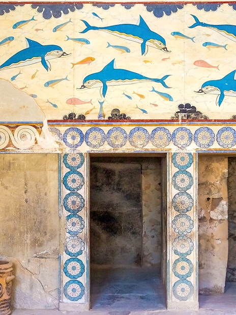 House of the Frescoes with vibrant dolphin paintings in Knossos, Crete.