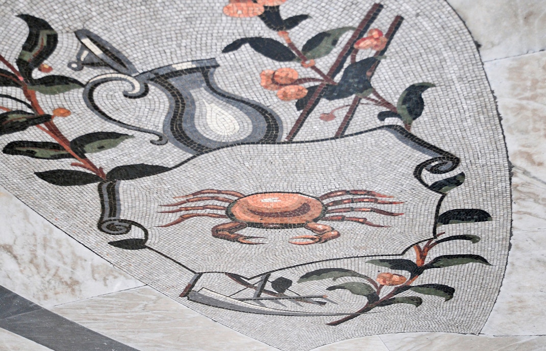 palace of Capodimonte Porcelain wall