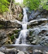 Het bos en de waterval van Troodos