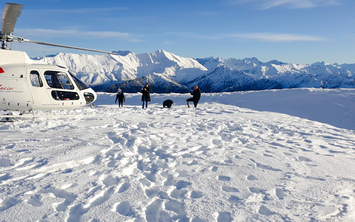 Queenstown 30-Minute Alpine Scenic Helicopter Flight with Alpine Landing via Skippers Canyon