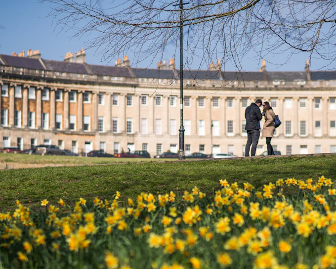 Bridgerton: 1.5 Hour Guided Tour of Filming Locations in Bath with Music