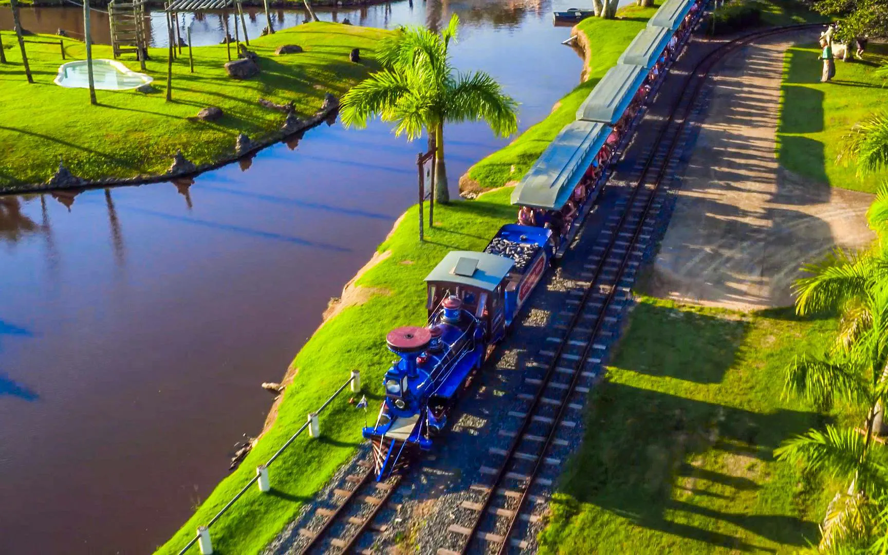 Transportation to Beto Carrero from Balneário Camboriú