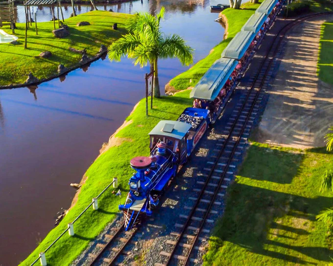 Round-Trip Transportation to Beto Carrero from Balneário Camboriú (Product 48860)