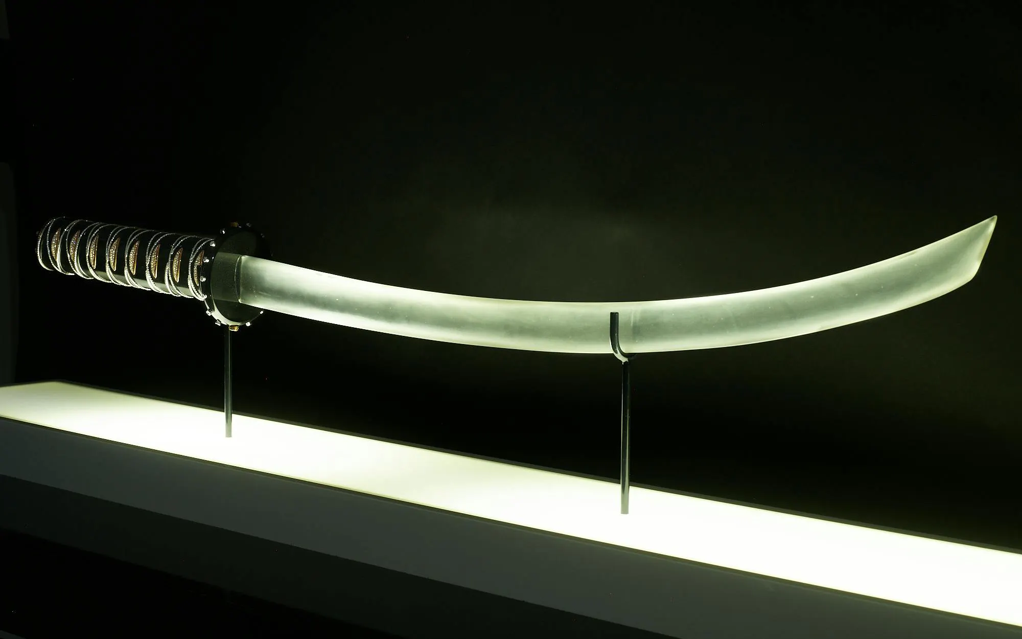Katana sword display at Stichting Diamant Museum Amsterdam.