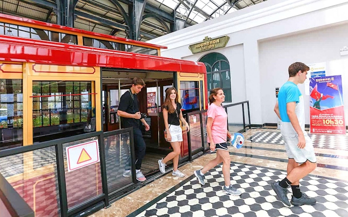 Visitors exiting cable car at Sun World Fansipan Legend station.