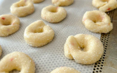 Rome Fettuccine-Making Cooking Class with Wine Cookies