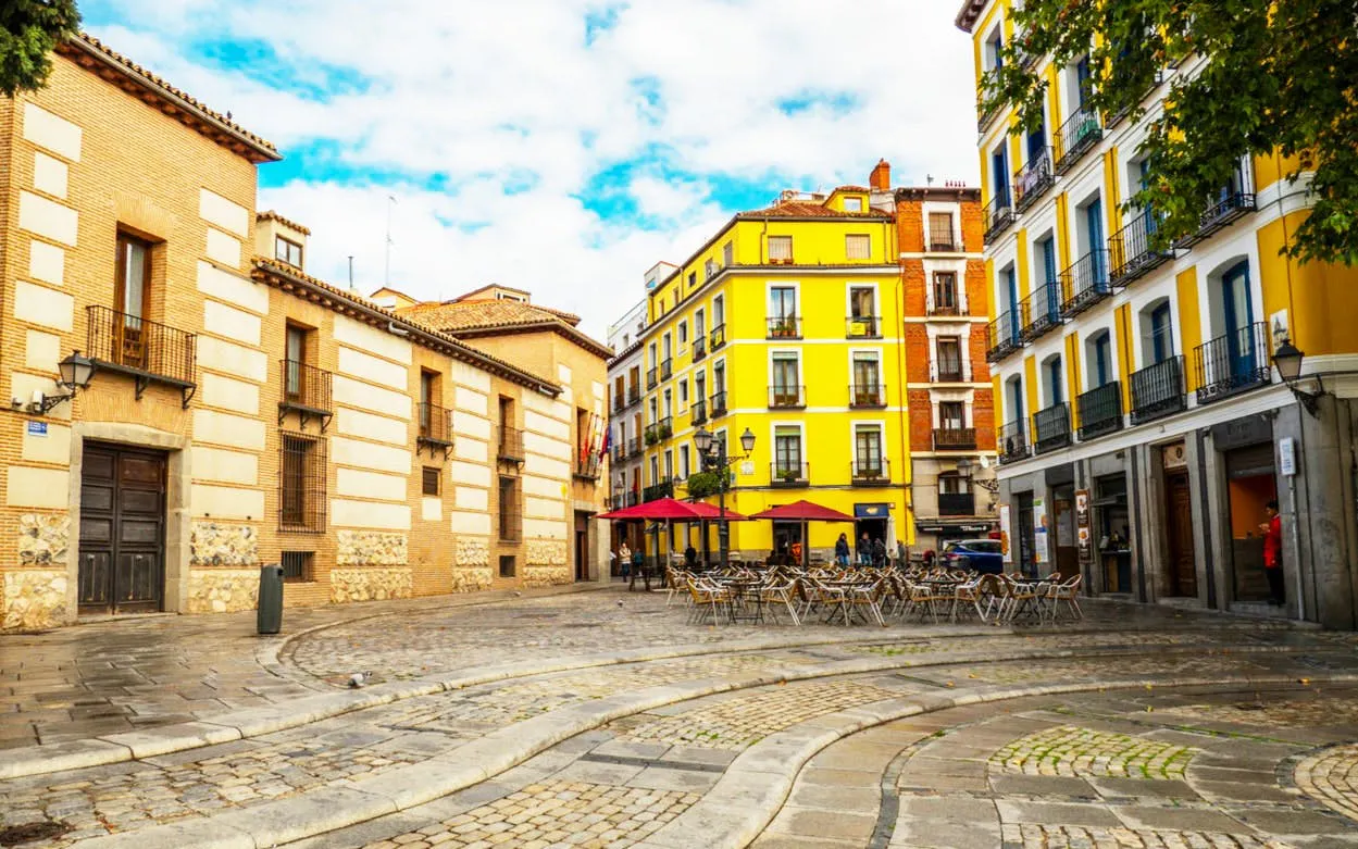 Madrid's Latin Quarter: Self-Guided City Exploration Game Image 8