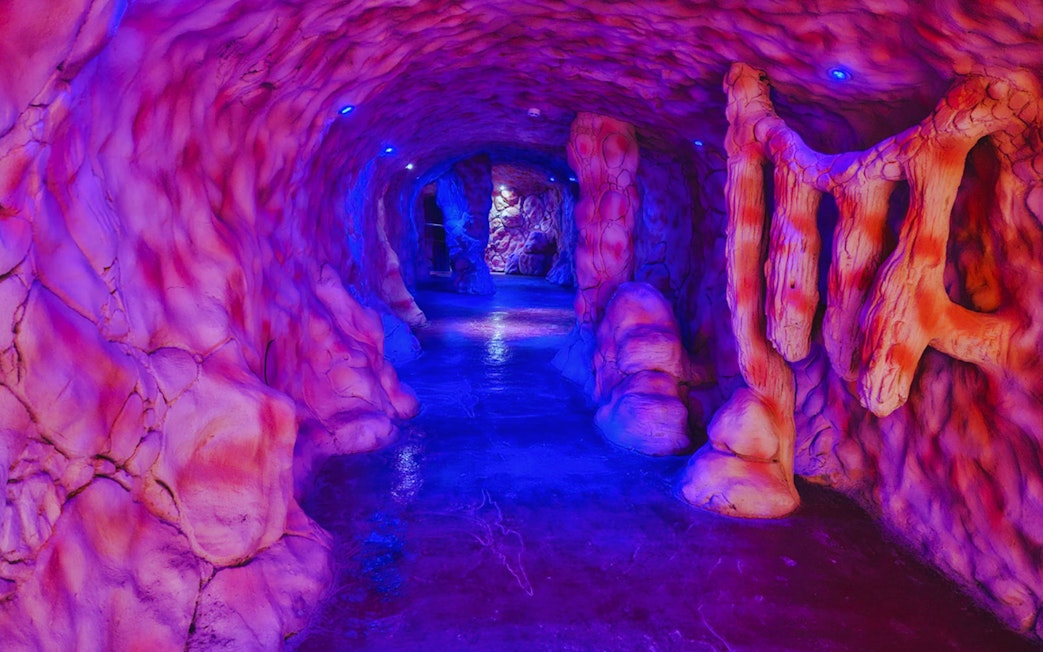 Underwater-themed tunnel at Hurghada Grand Aquarium.