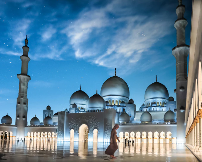 From Dubai: Abu Dhabi Sheikh Zayed Grand Mosque Tour