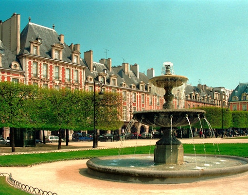 emily in paris luoghi parigi