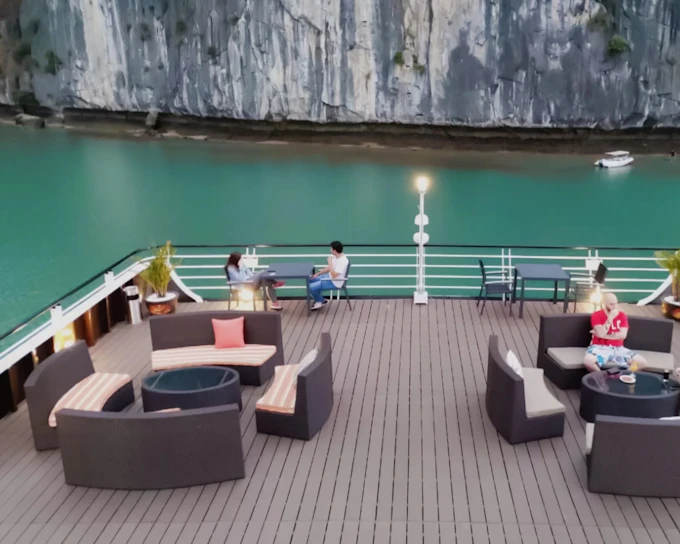 From Cat Ba: Lan Ha Bay Day Cruise With Viet Hai Village Visit, Kayaking & Lunch