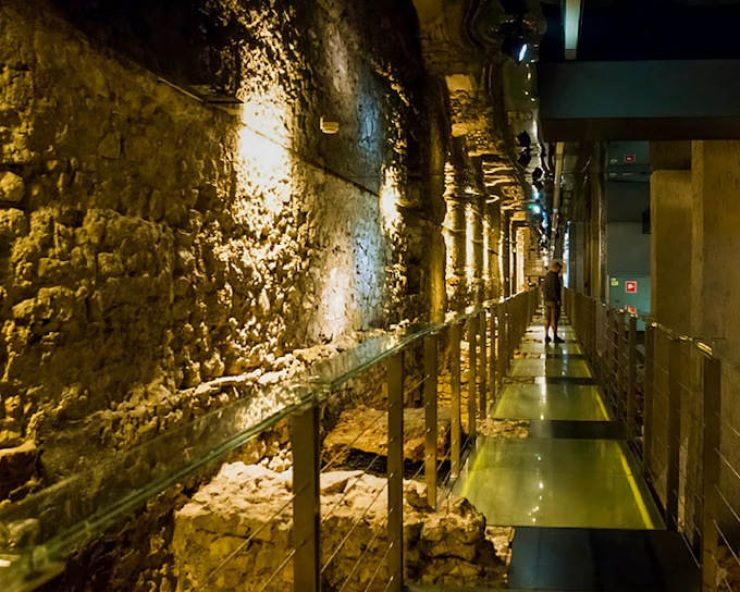 Rynek Underground Museum Skip-the-Line Tickets with Optional Guided Tour