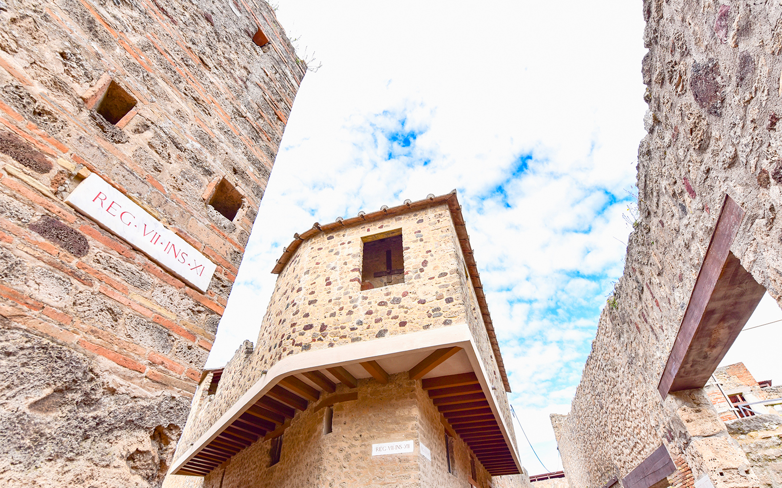 Pompeii Brothels Timings