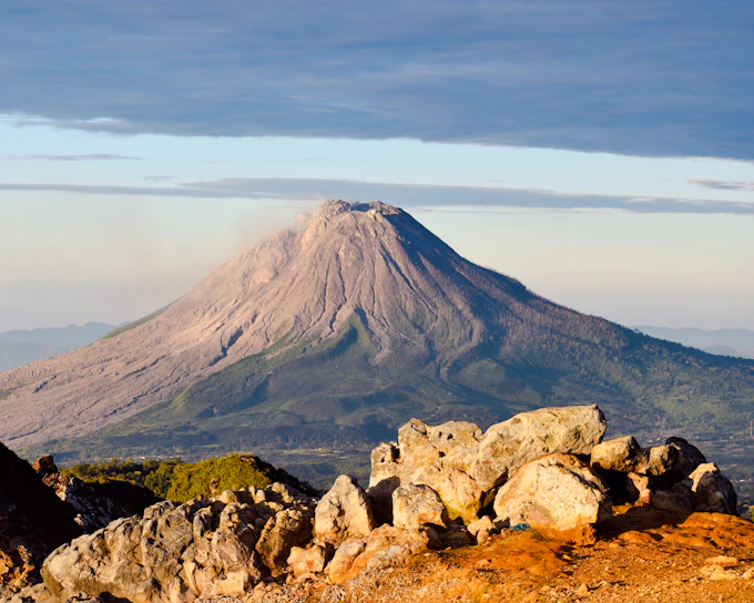 From Medan: Mount Sibayak Sunrise Hike with Hot Spring and Sipiso-Piso Waterfall