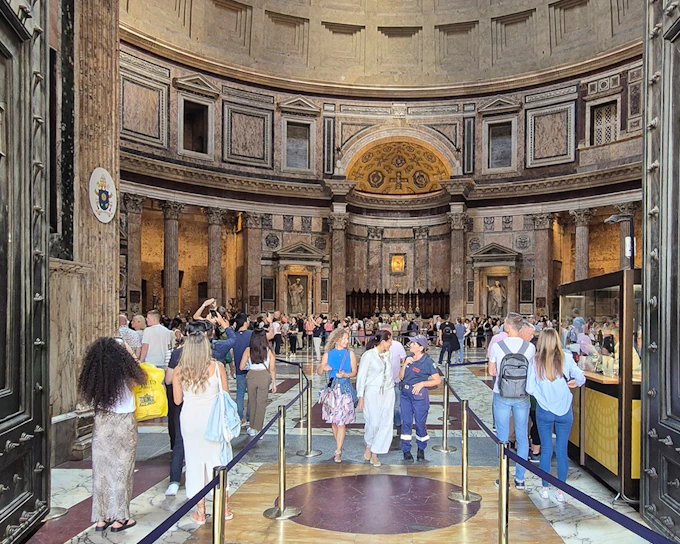 Rome Pantheon Fast-Track Guided Tour