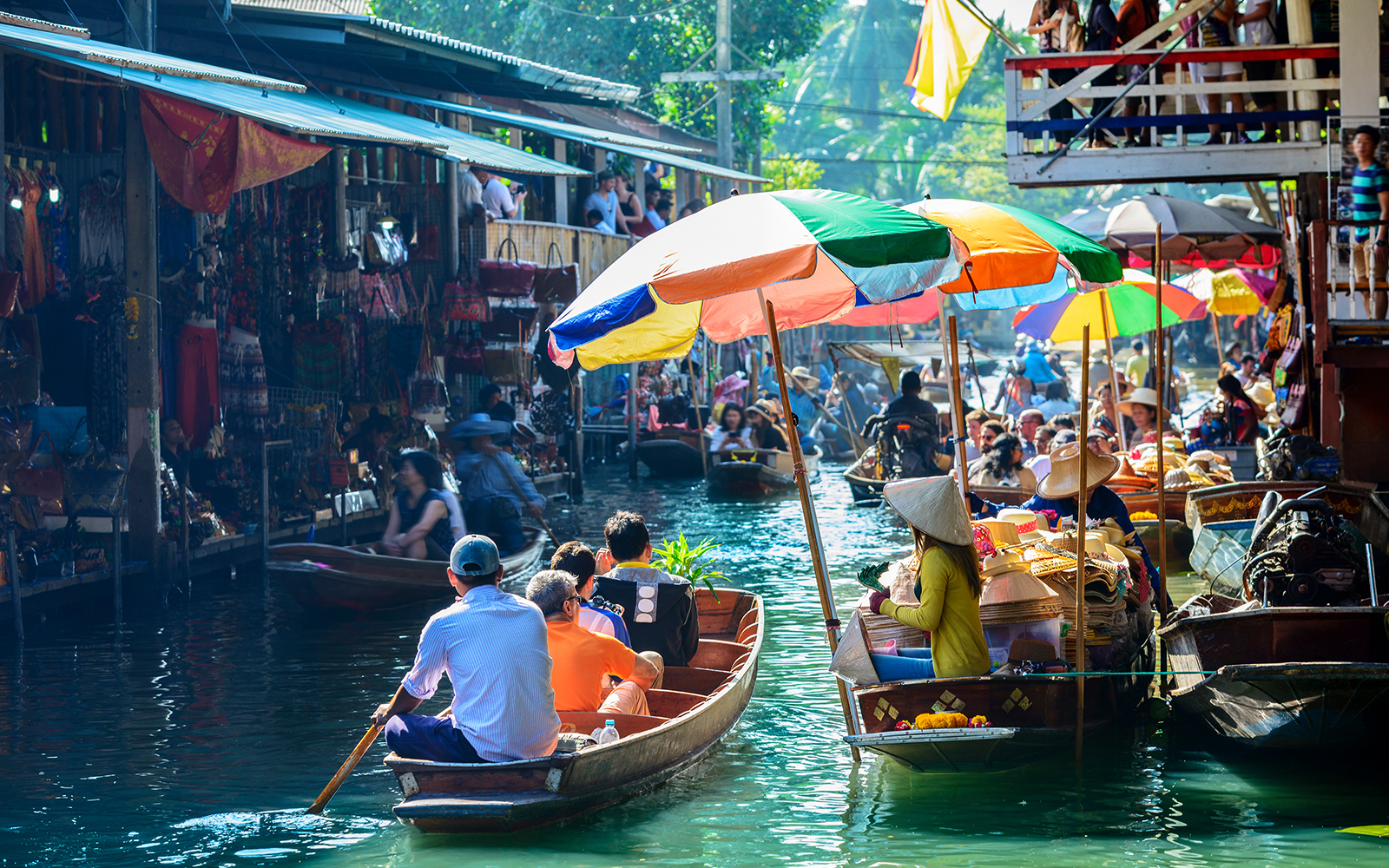 Giro a bordo di un pedalò