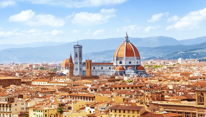 Florence skyline featuring the iconic Duomo and surrounding cityscape.