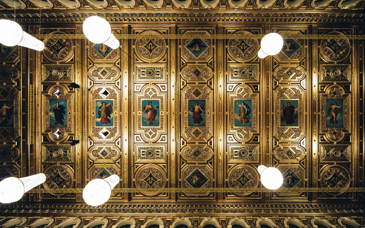Musikverein: Mozart-Konzert + Abendessen und Kutschenfahrt – Goldener Saal — 8