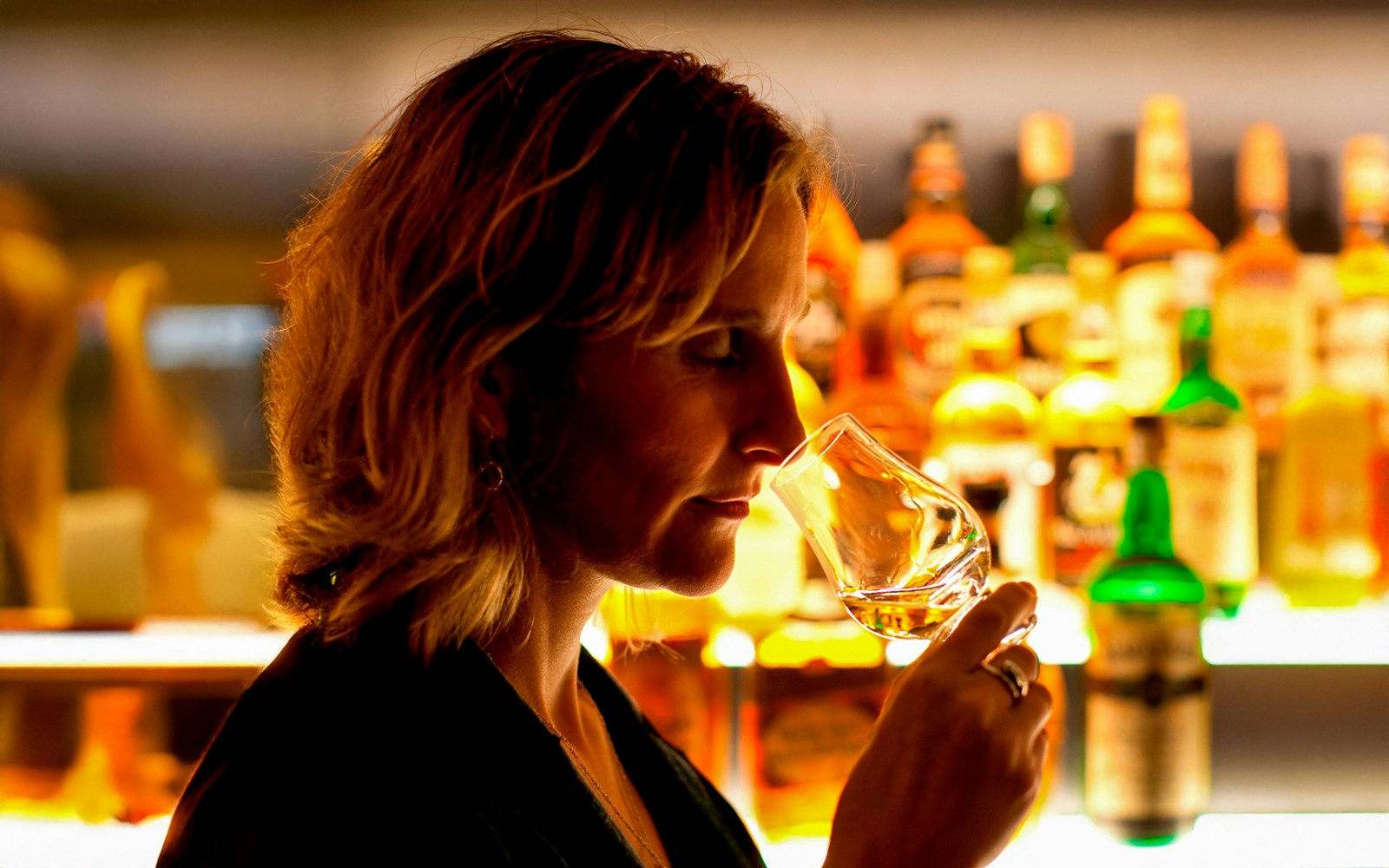 Scotch Whisky Experience barrels and tasting room in Edinburgh's Gold Tour.