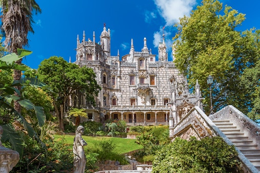 Ab Lissabon: Ganztagesausflug nach Sintra, zum Palácio Nacional da Pena, Cabo da Roca, Cascais und Quinta de Regaleira