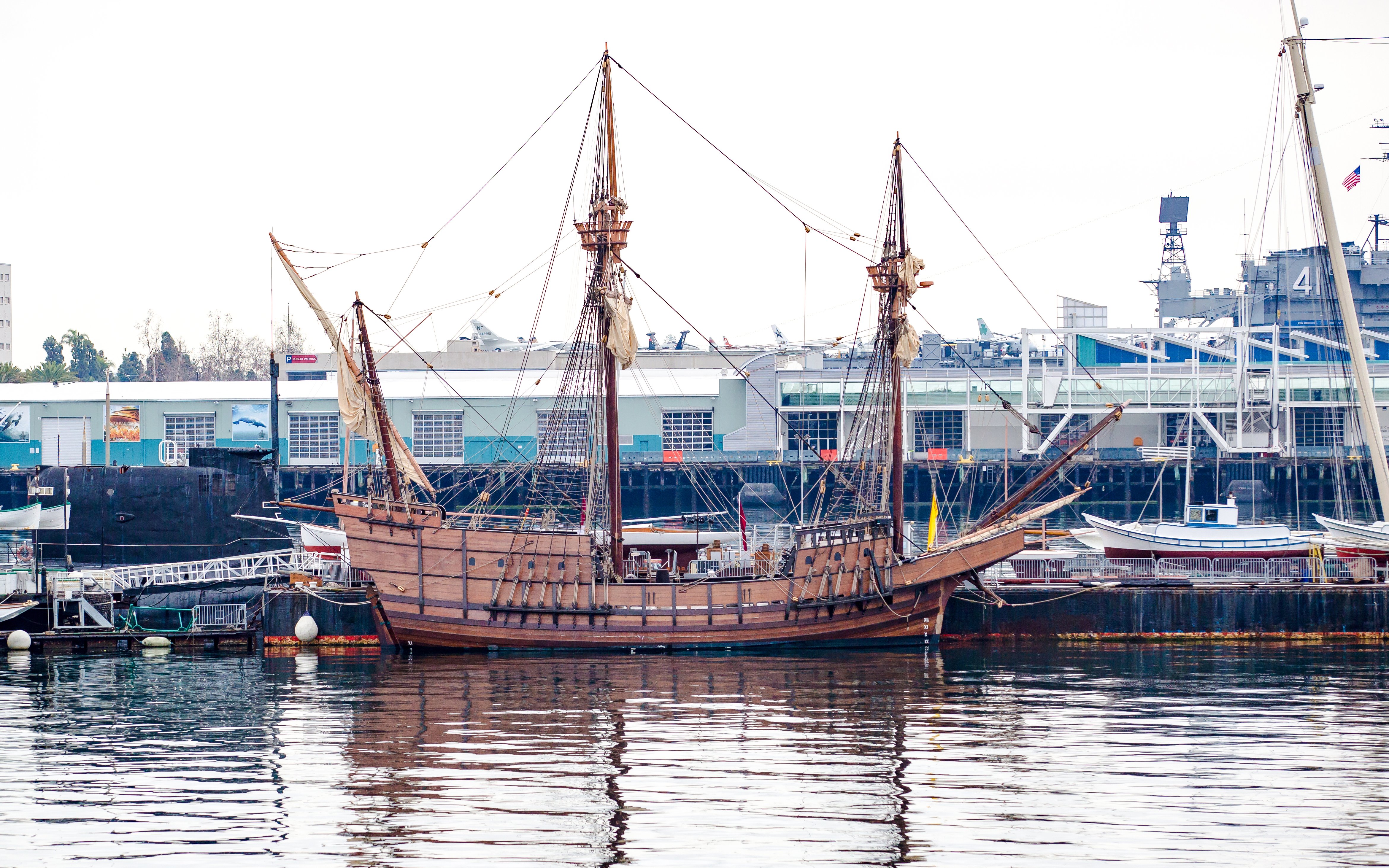 San Salvador (Replica)