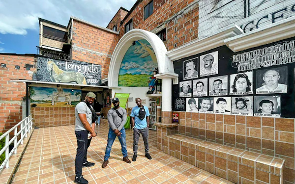 Medellín: Private Pablo Escobar History Tour
