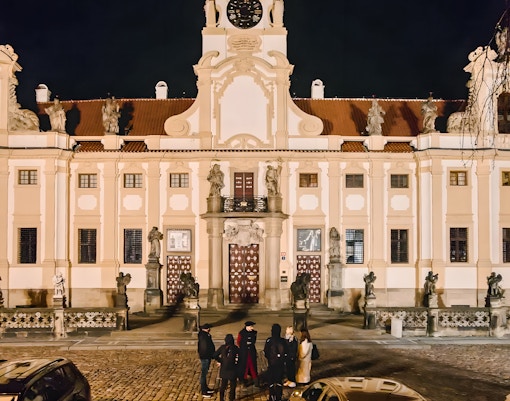 prague castle night tour with guide