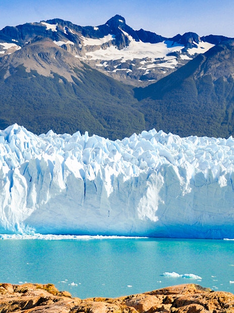 Glaciar Perito Moreno with boat tour on turquoise water, Patagonia, Argentina.