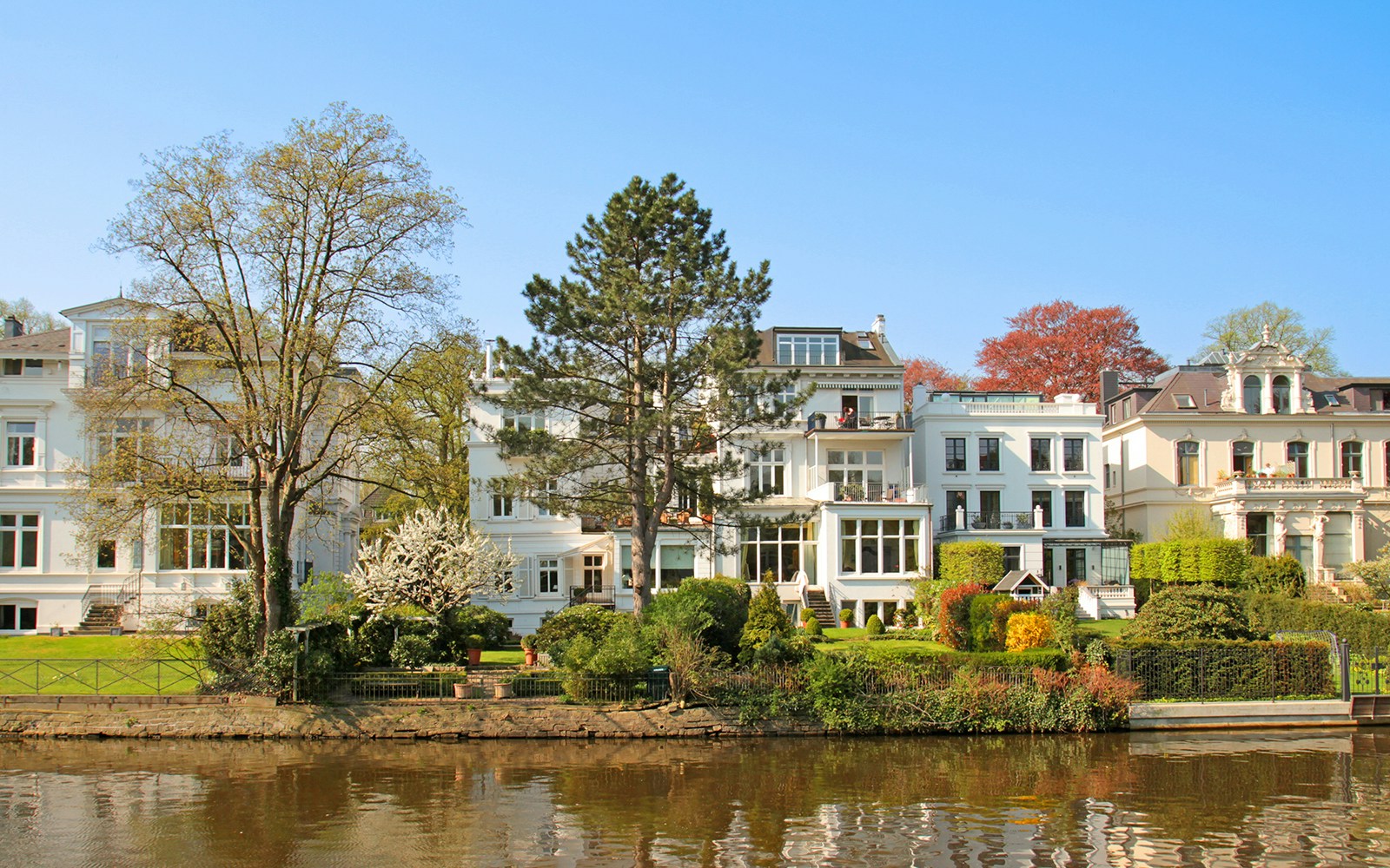 Houses along the river in Harvestehude district