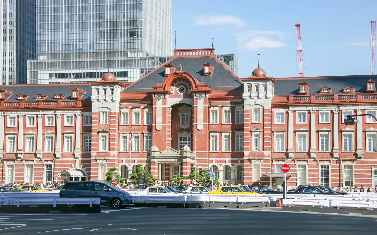 Tokyo railway station