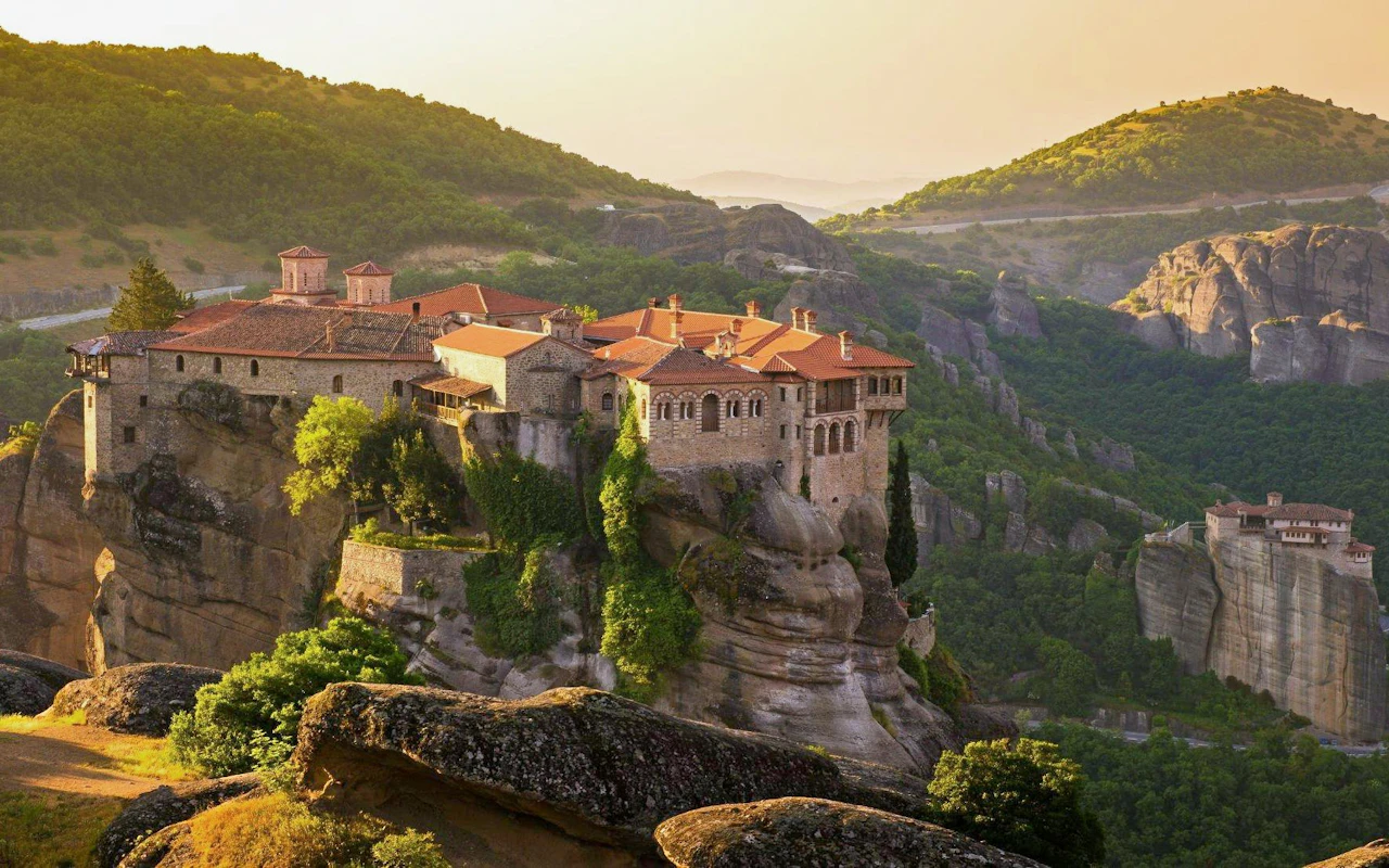 Von Athen aus: Meteora Ganztagesausflug mit griechischem Mittagessen — 3