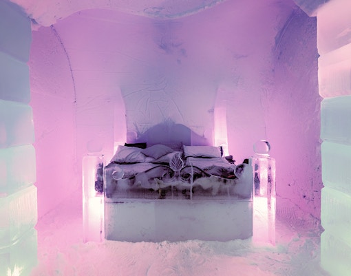 Honeymoon Suite in the Arctic SnowHote