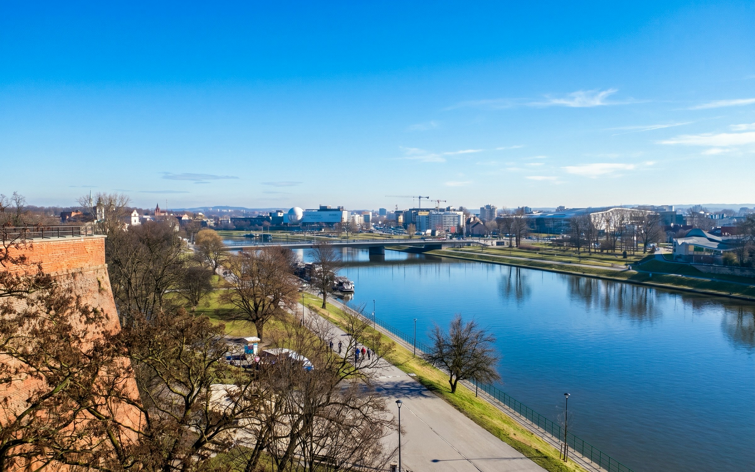 Panoramic view of Krakow and Vistula River from Wawel Castle observation deck.