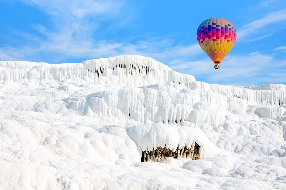 volo in mongolfiera a pamukkale all’alba-1