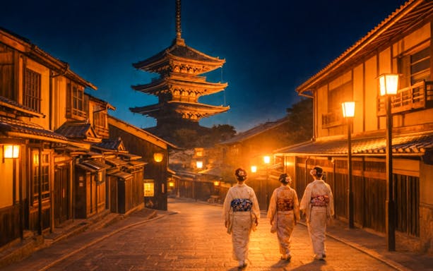 Evening walk in Higashiyama District, Kyoto, with Yasaka Pagoda in view.