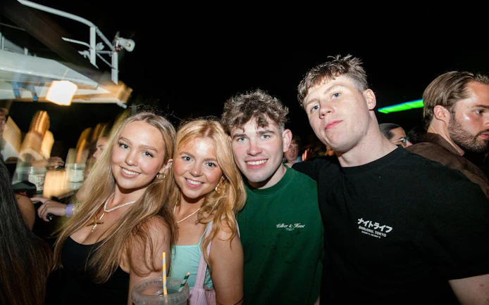 Split After Dark: Pub Crawl