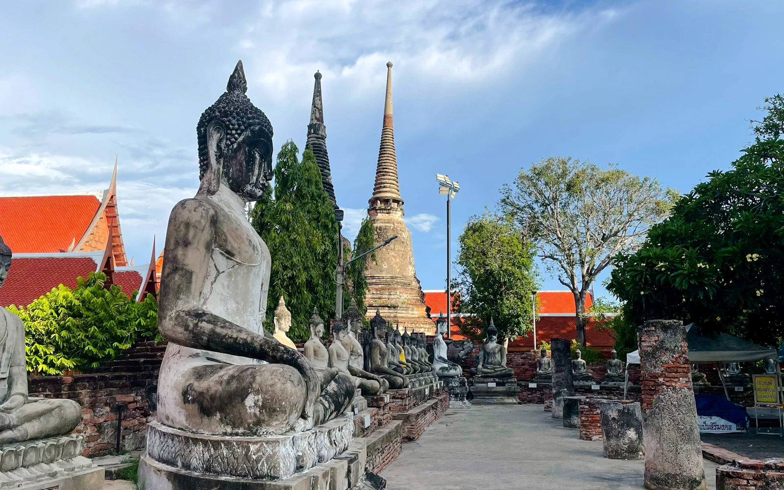 From Bangkok: Ayutthaya Historical Park Day Trip with German-Speaking Guide