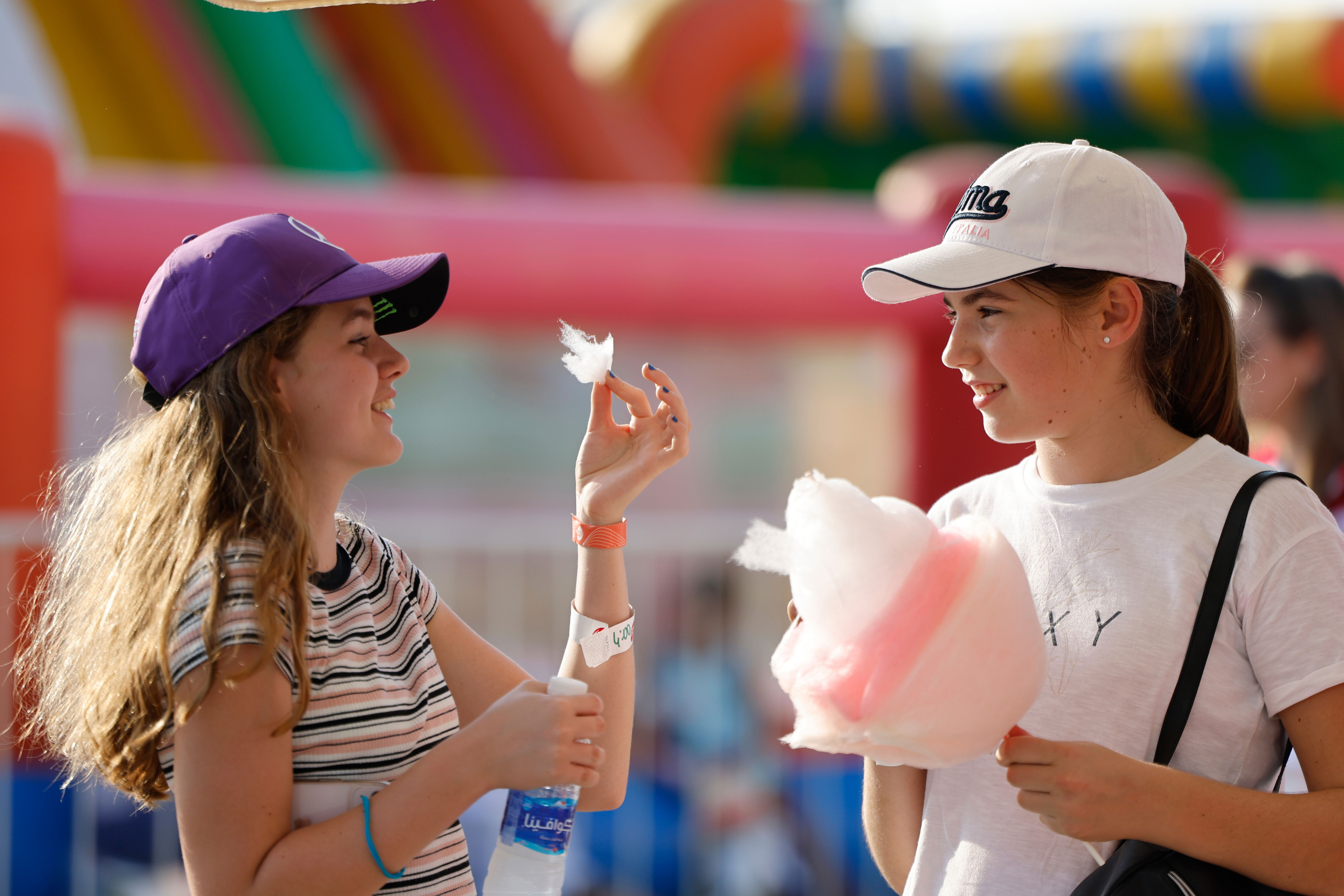 where to eat in sharjah desert park